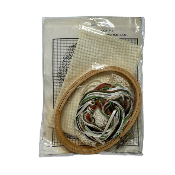 Vintage NEW Red Head Christmas Doll Christmas Cross Stitch Kit 1988 Dale Burdett - Picture 3 of 3